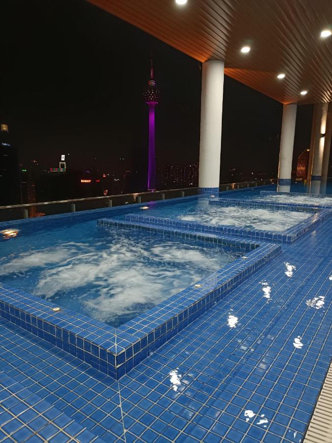 Cl 29A Insta Klcc View & Infinity Pool Apartment Kuala Lumpur Exterior photo